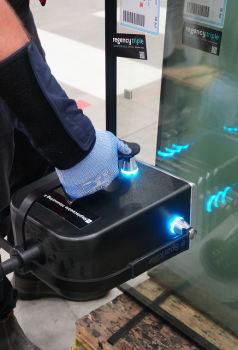 Regency Glass uses the Sparklike Laser Portable